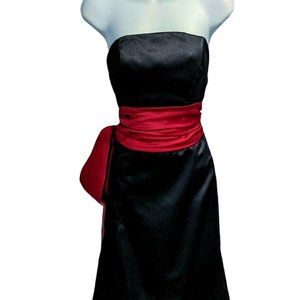 Mackenzie Michaels Black and Red Strapless Gown Size 2